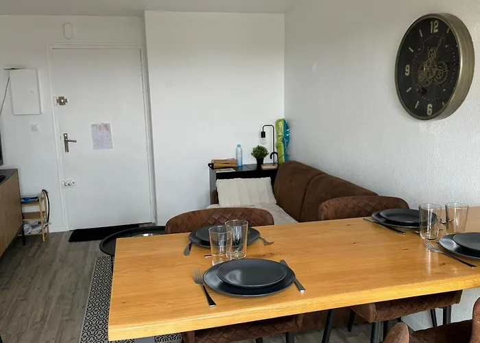 Apartment Cabourg: 2 Pieces, Proche Plage, Balcon, Wifi - Fr-1-487-374 *