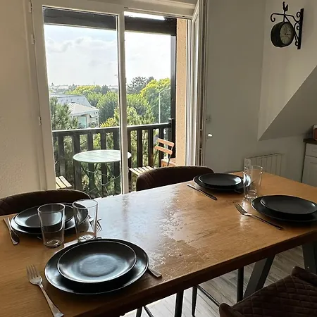 Cabourg: 2 Pieces, Proche Plage, Balcon, Wifi - Fr-1-487-374 * Cabourg