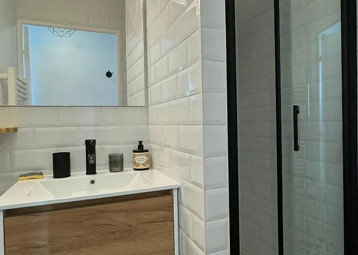 Cabourg: 2 Pièces, Proche Plage, Balcon, Wifi - Fr-1-487-374 Cabourg